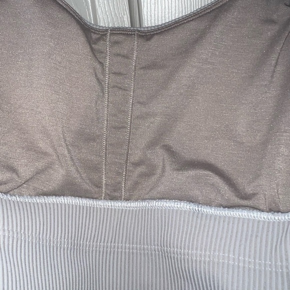 Lululemon 🍋 Energy Longline Bra Ribbed Luxtreme Size 6 - Picture 10 of 12
